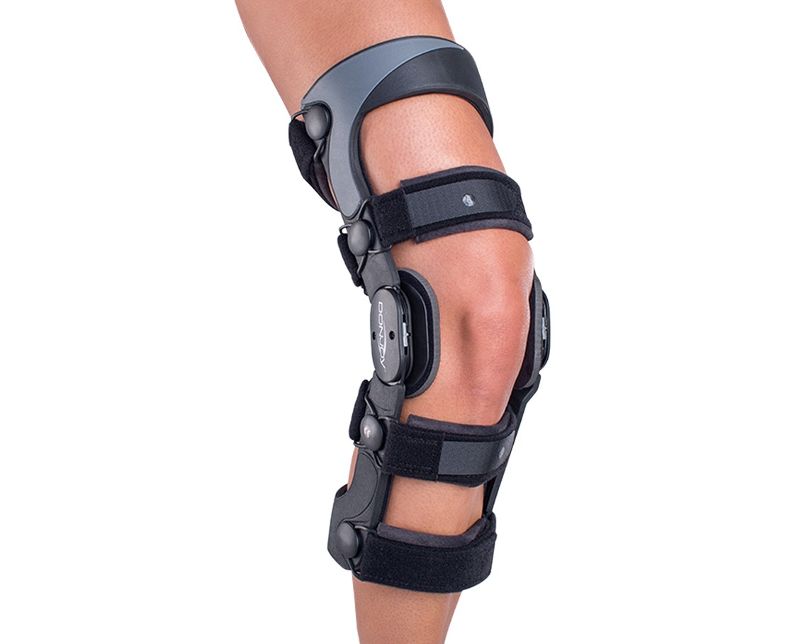 DonJoy Legend SE4 Knee Brace