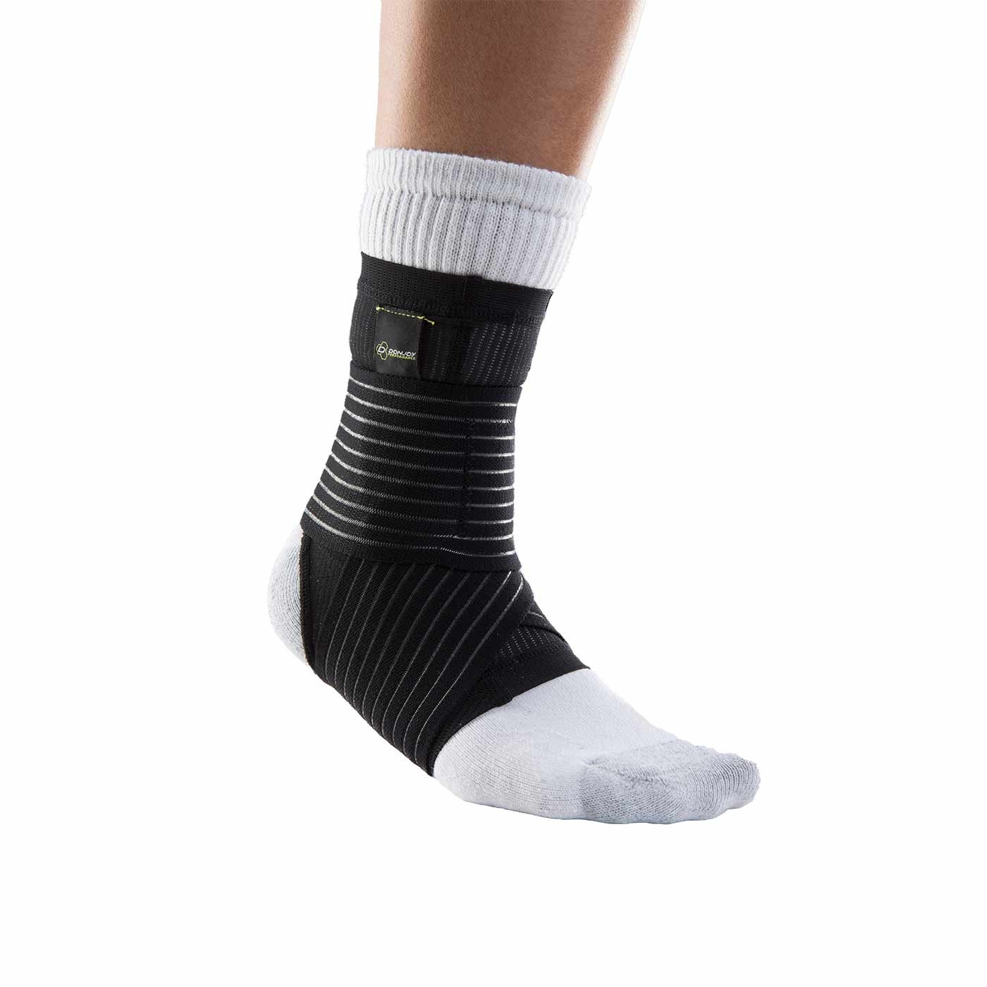 Ankle Strapping Figure 8 How To... / Some soccer players don't like