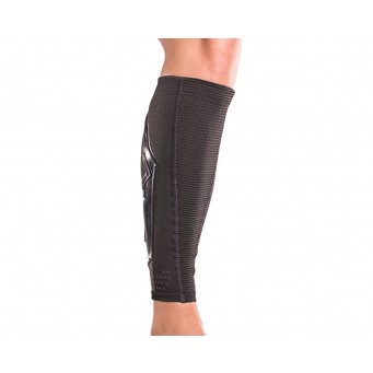 TriZone Calf Support - Black Front