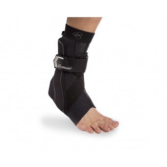 Football Players Which Ankle Brace Is Right For Your Position